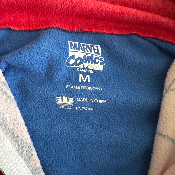 Boys Red & Blue Superhero One-Piece Pajama Suit – Hooded, Flame Resistant M - Picture 2 of 8